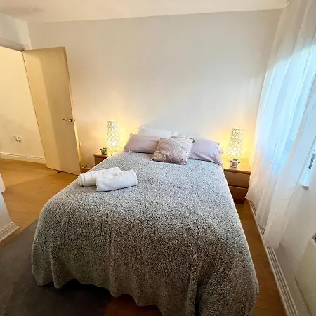 Modern Spacious Studio Close To Station Londres Exterior foto